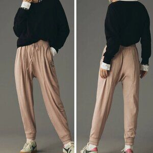 Anthropologie Daily Practice Women's Broadmore Pleated Joggers in Mauve